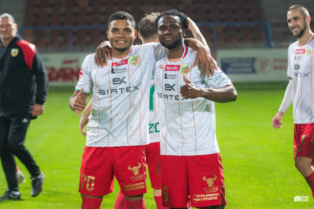 Daniel Eze i Jairo Rodriguez